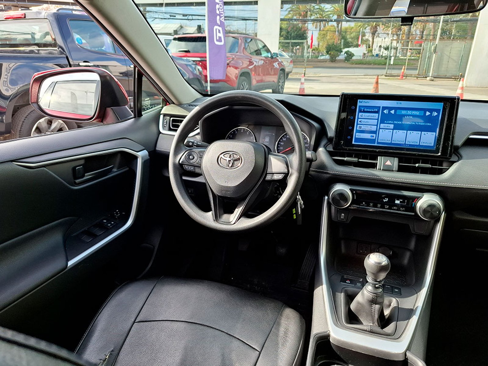 Toyota RAV4 2.0 LE MT 2021 - Imagen 10 de 20