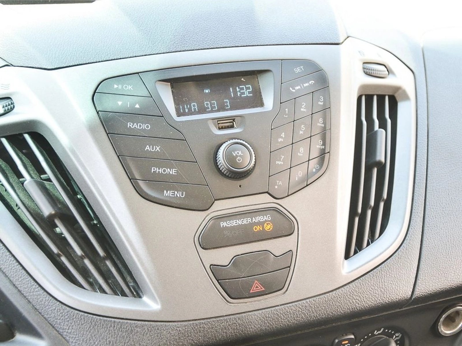 FORD TRANSIT CUSTOM 2.2 2022 - Imagen 18 de 20