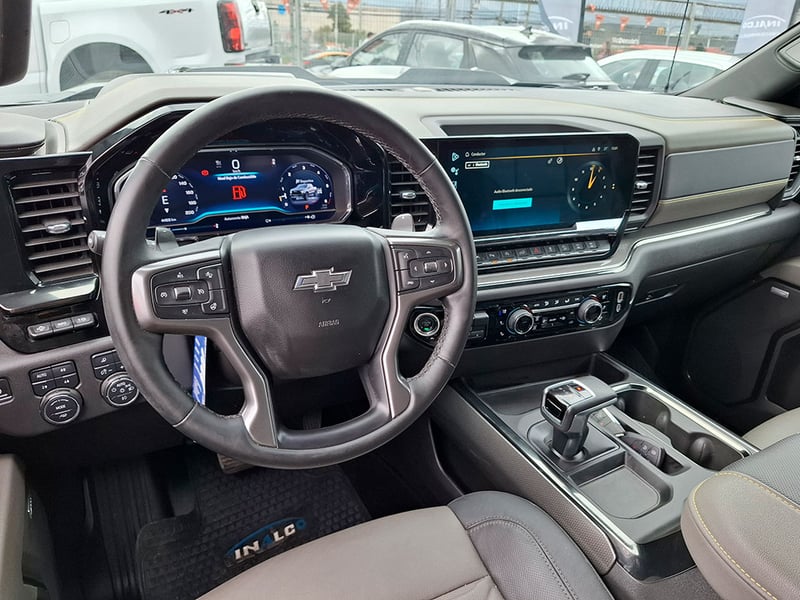 Chevrolet SILVERADO 4X4 6.2 AUT 2025 - Imagen 13 de 20