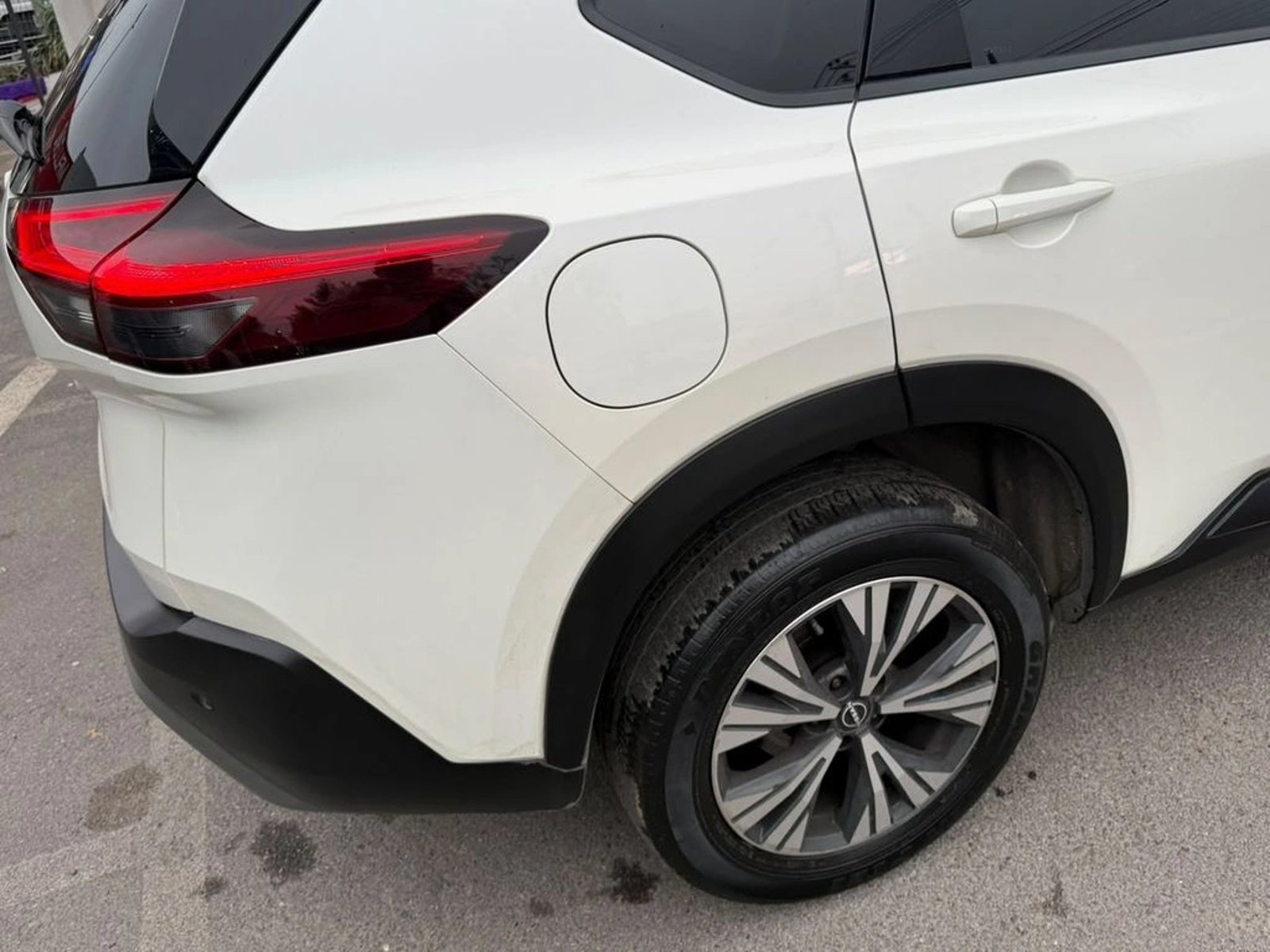 Nissan X-TRAIL 4X2 7P CVT 2.5 2023 - Imagen 8 de 19