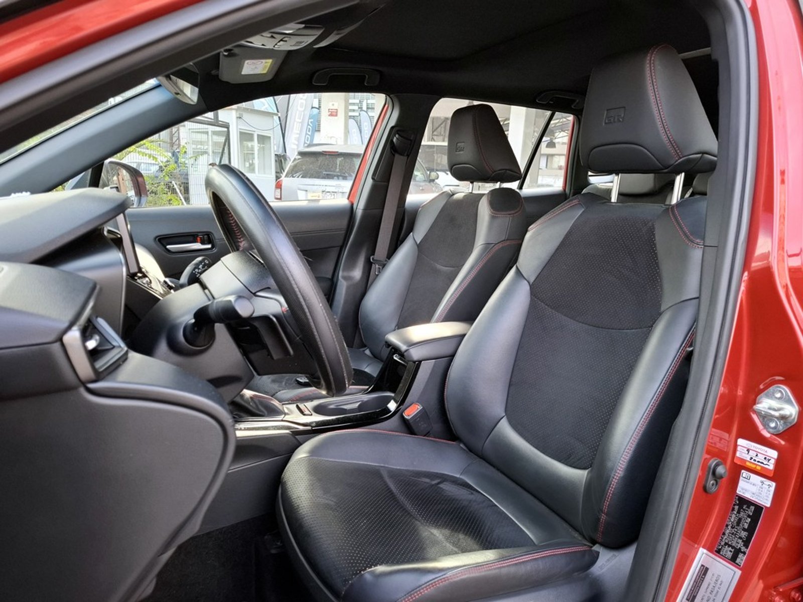 TOYOTA COROLLA CROSS CVT 2.0 AUT 2023 - Imagen 14 de 20