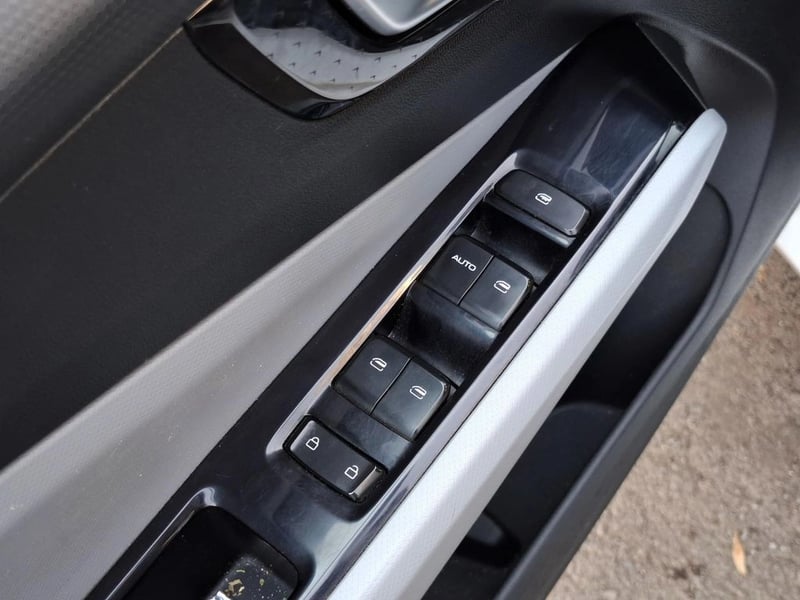 Chevrolet SAIL LTZ 2024 - Imagen 11 de 20