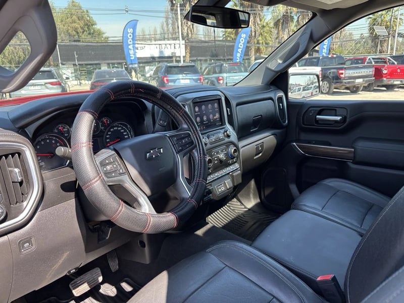 Chevrolet SILVERADO CC DCAB 4X4 5.3 AUT 2020 - Imagen 15 de 20