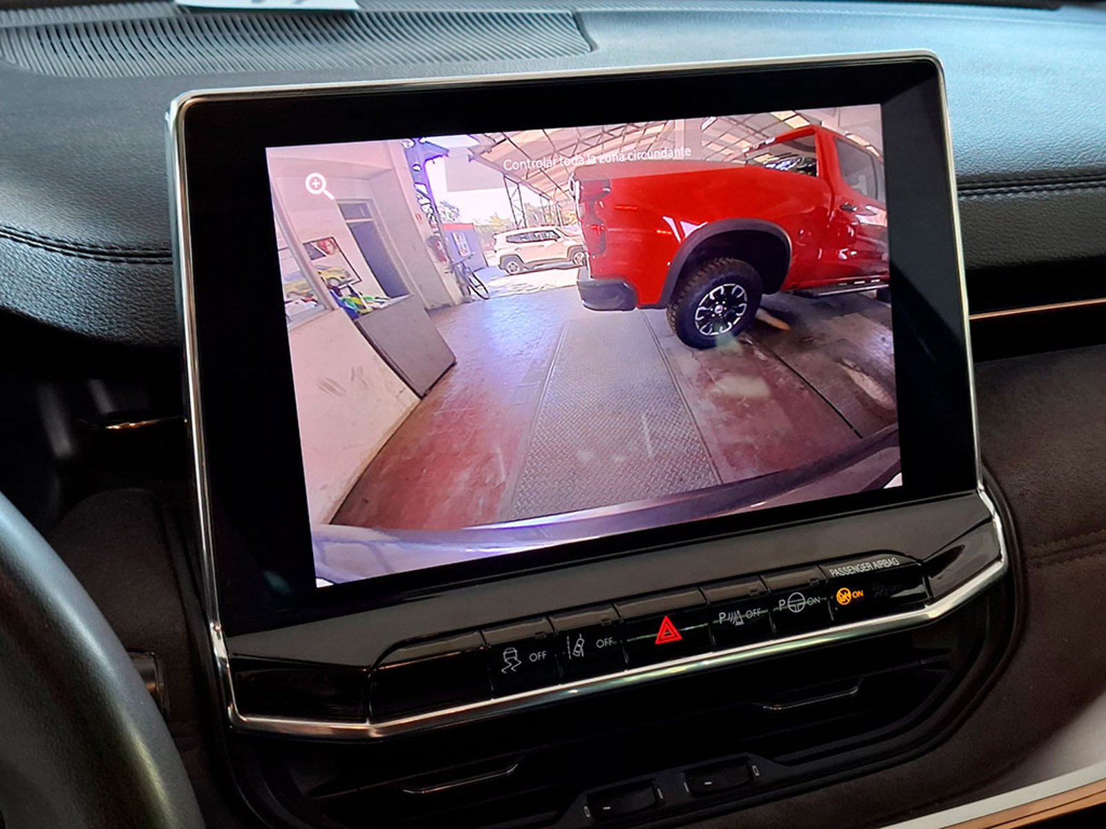 JEEP COMMANDER OVERLAND 4X4 2.0 AUT 2023 - Imagen 17 de 20