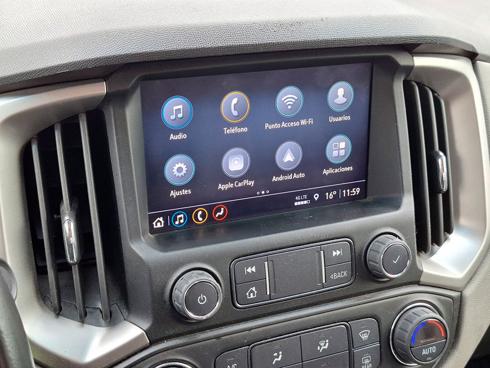 Chevrolet COLORADO 2.8 4X4 LTZ 2022 - Imagen 17 de 20
