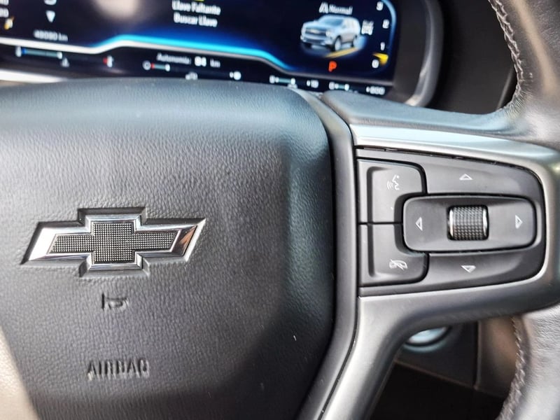 Chevrolet SUBURBAN 5.3 2023 - Imagen 19 de 20