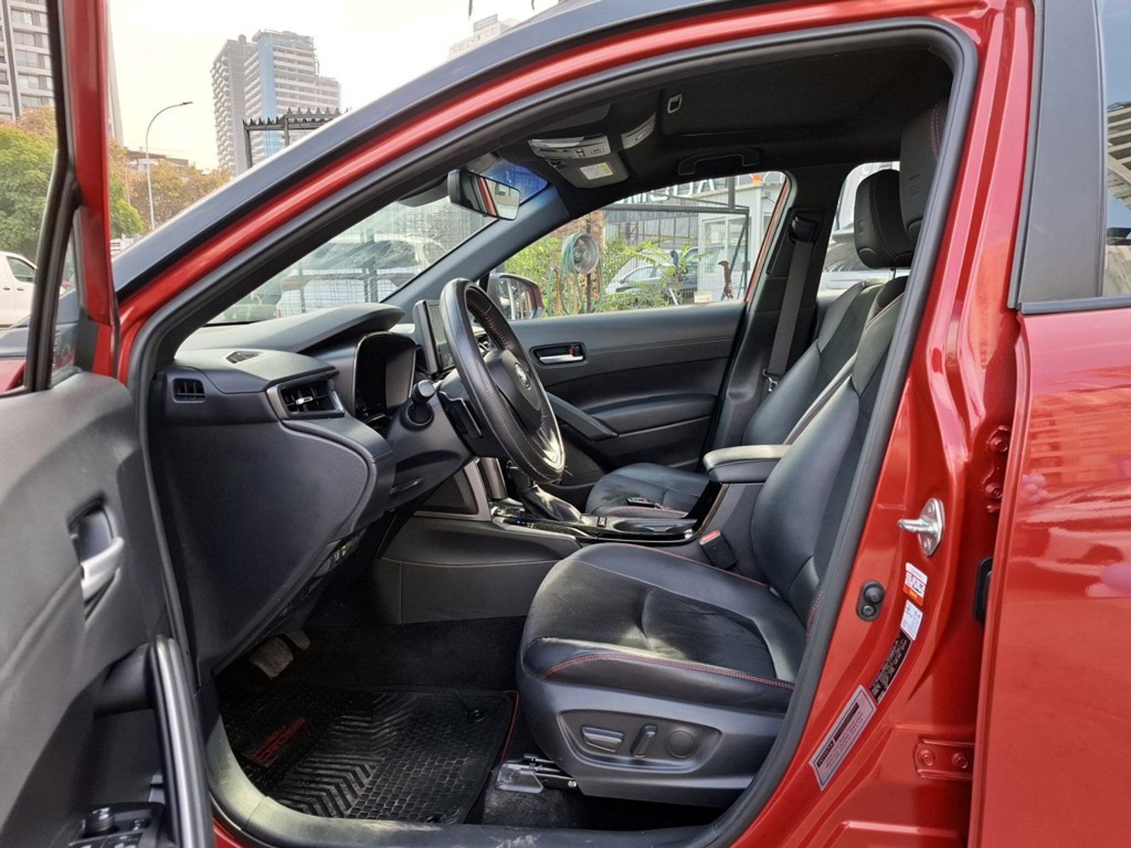 TOYOTA COROLLA CROSS CVT 2.0 AUT 2023 - Imagen 11 de 20
