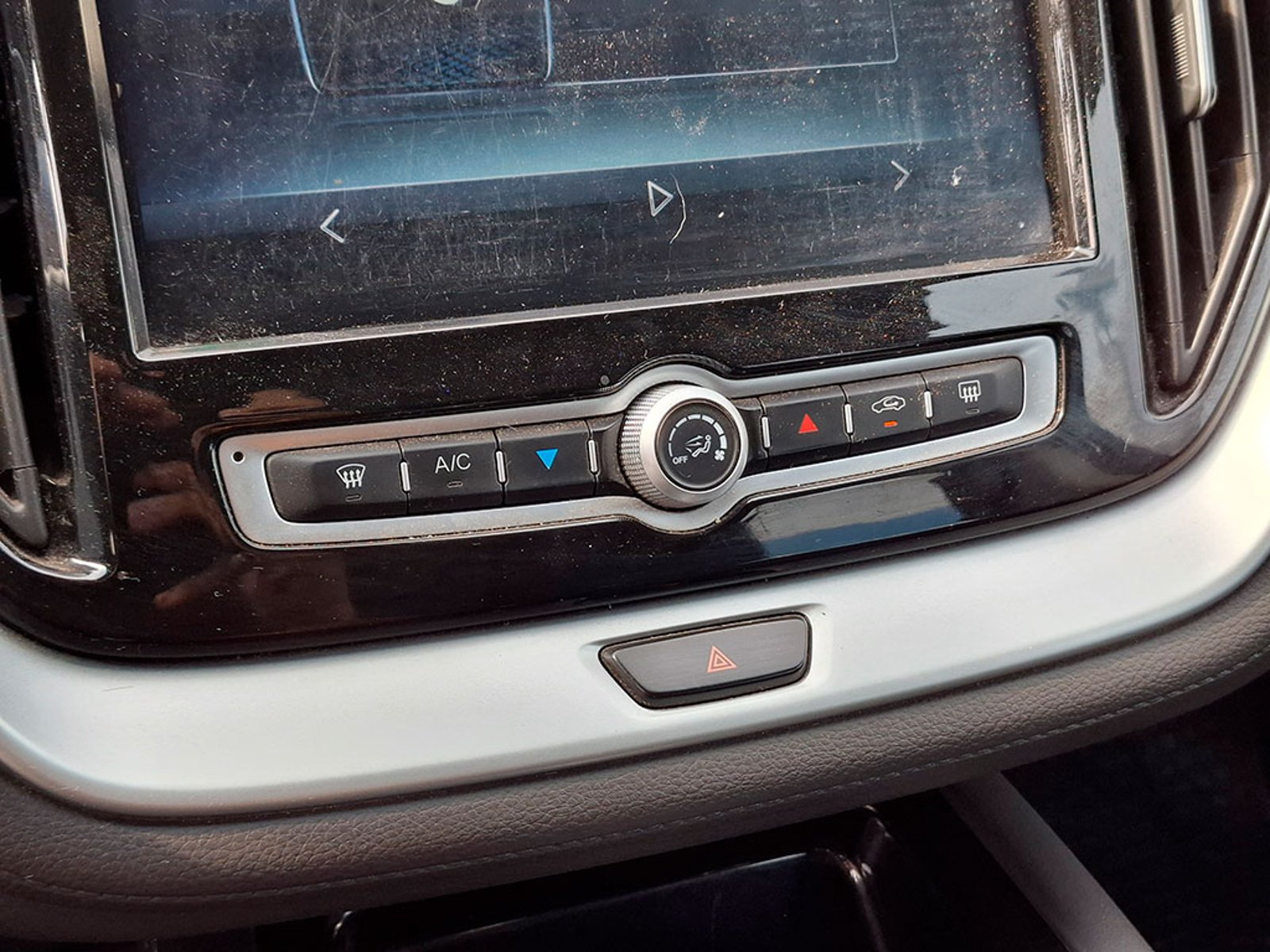 JETOUR X70 1.5T GLS 2023 - Imagen 18 de 20