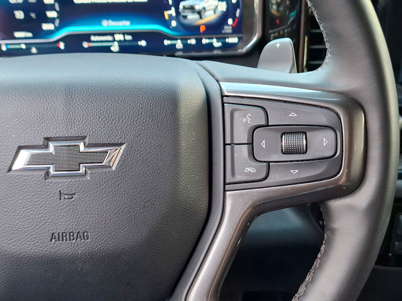 CHEVROLET SILVERADO 4X4 6.2 AUT 2024 - Imagen 14 de 20
