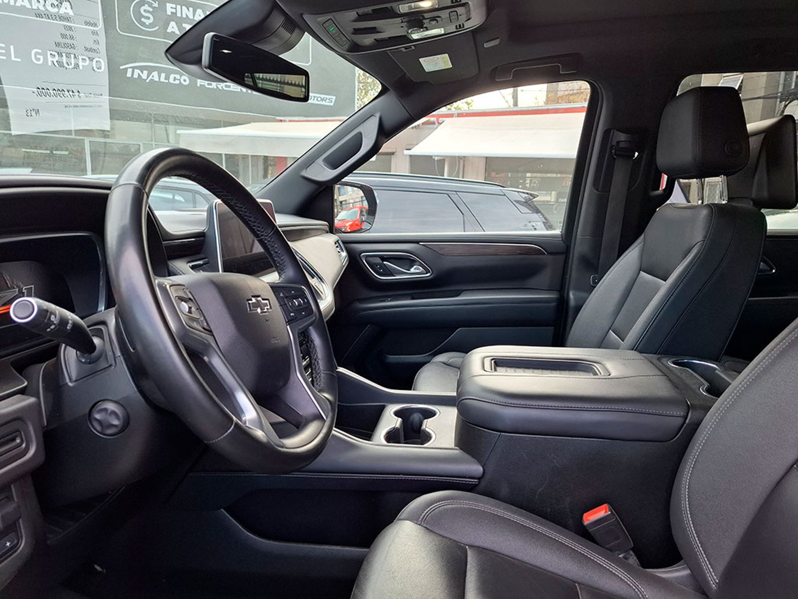 CHEVROLET TAHOE 4X4 5.3 AT 2023 - Imagen 9 de 20