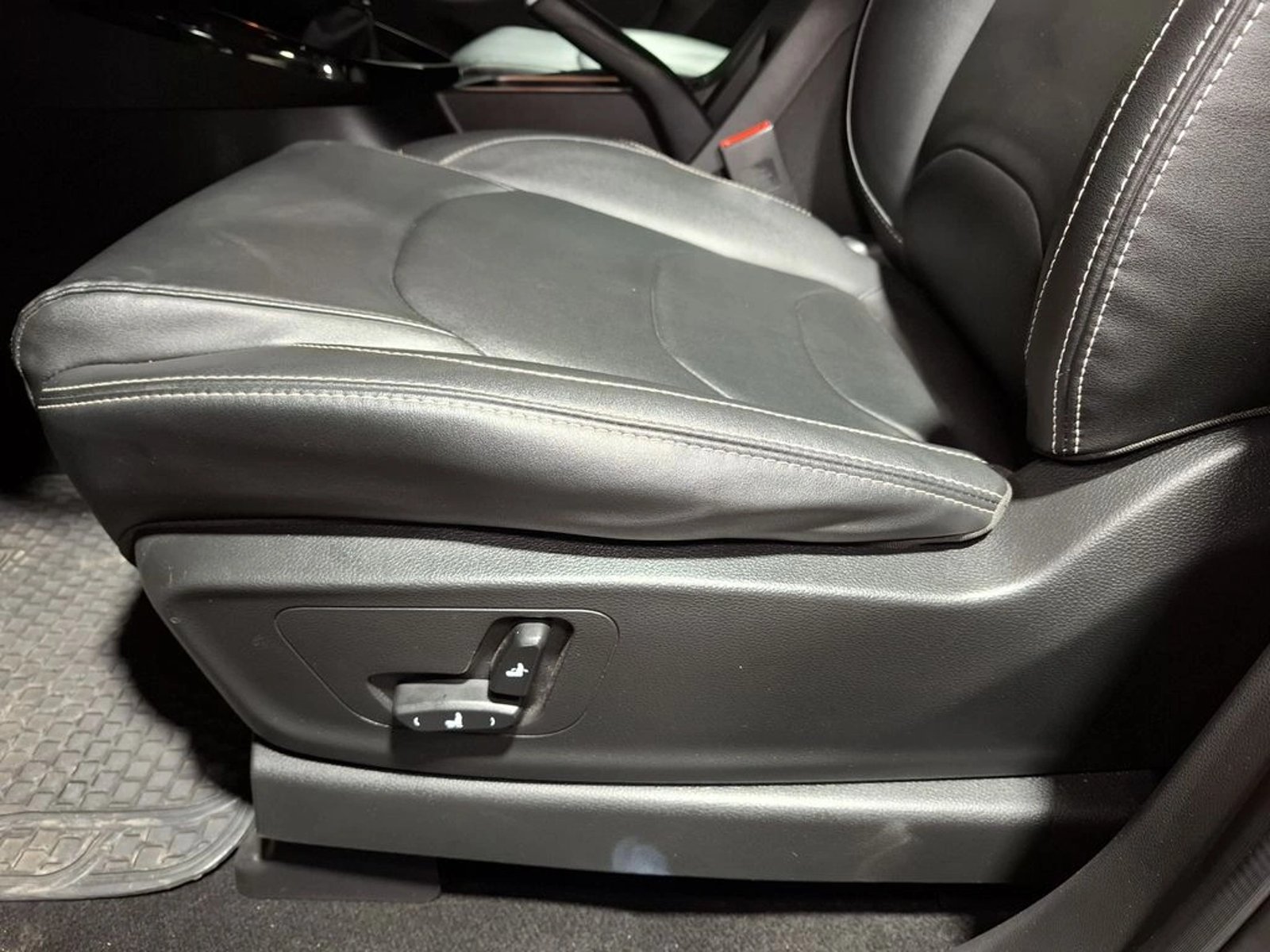 Chevrolet CAPTIVA 1.5 T PREMIER MT 2024 - Imagen 20 de 20