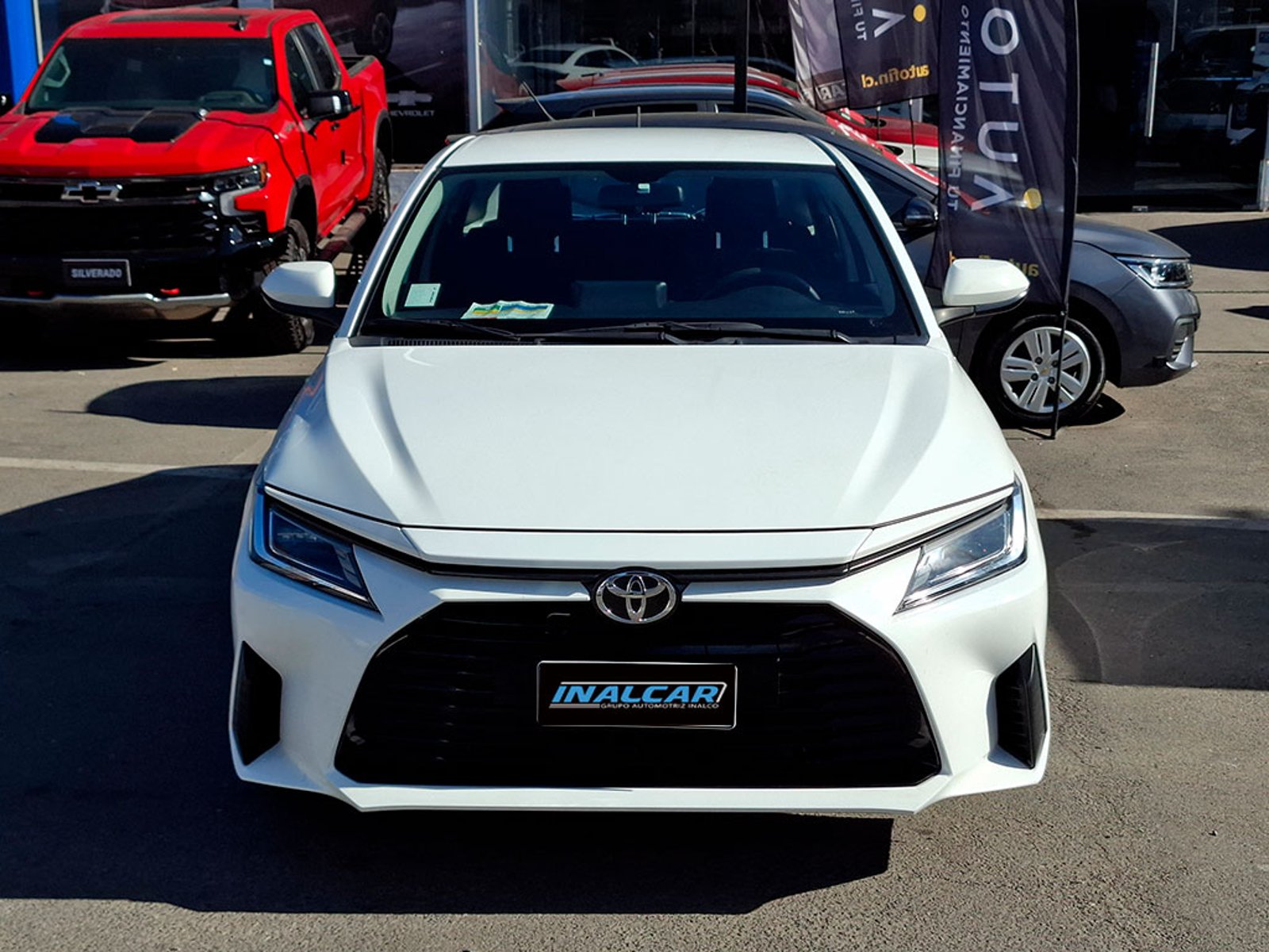 Toyota YARIS 1.5 XLI C 2023 - Foto 2 de 20