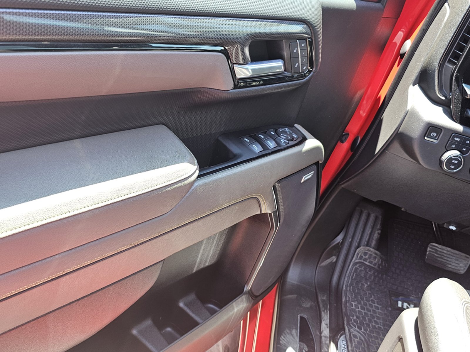 CHEVROLET SILVERADO 4X4 6.2 AUT 2023 - Imagen 11 de 20