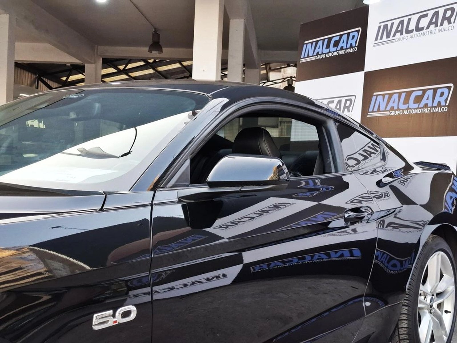 FORD MUSTANG 5.0 2023 - Foto 5 de 20