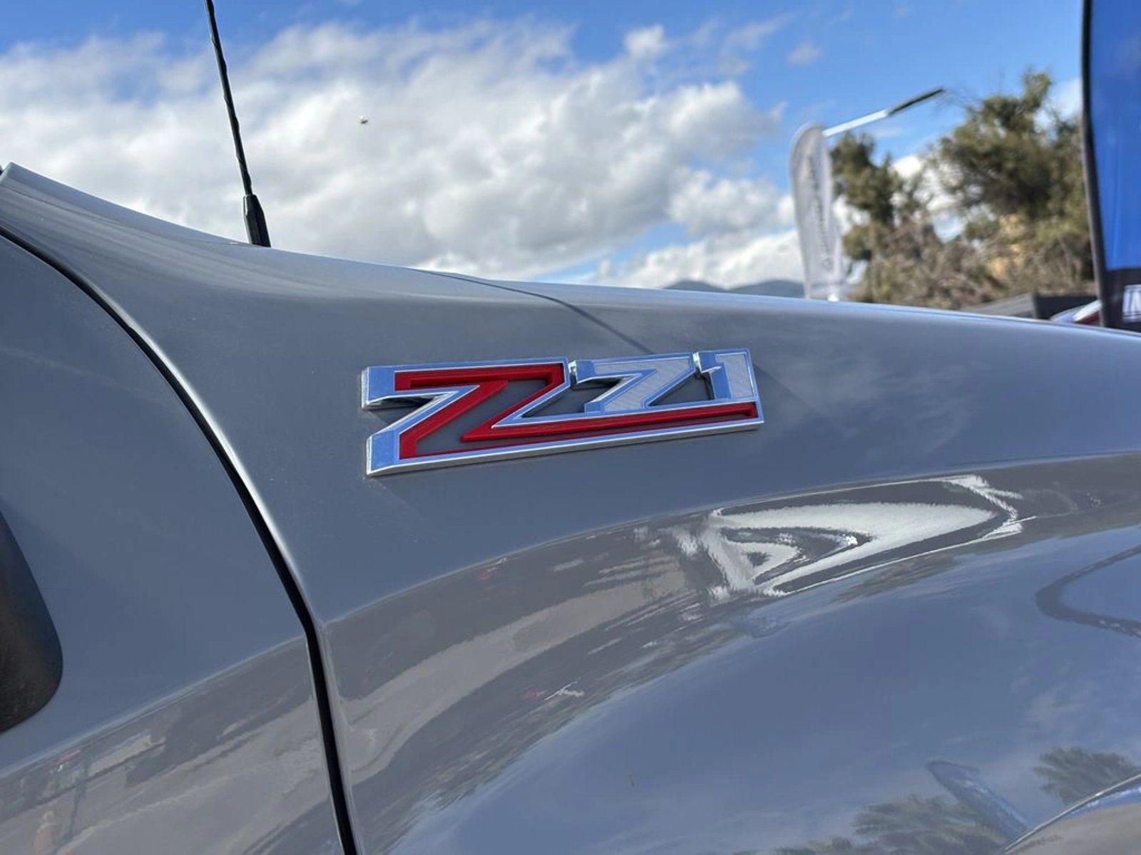 Chevrolet SILVERADO 5.3 Z71 TRAILBOSS AT 4X4 2025 - Foto 5 de 20
