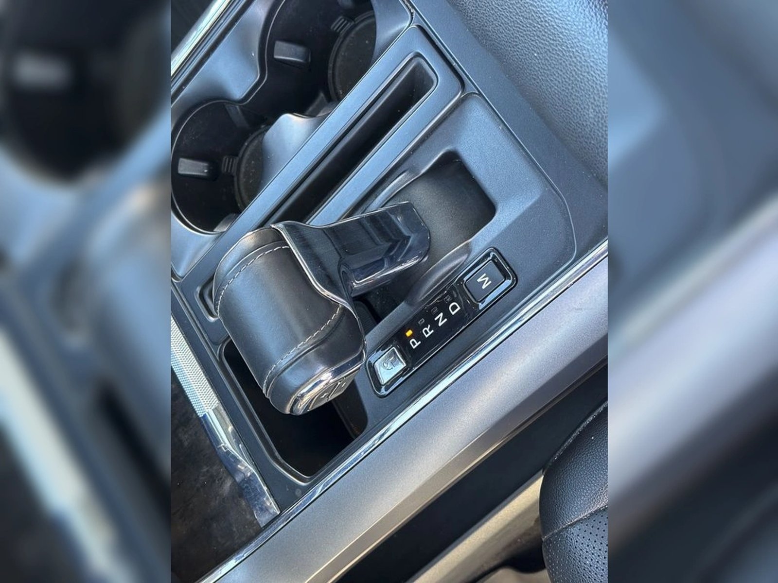 FORD F-150 LARIAT LUXURY 5.0 4X4 AUT 2023 - Imagen 16 de 20