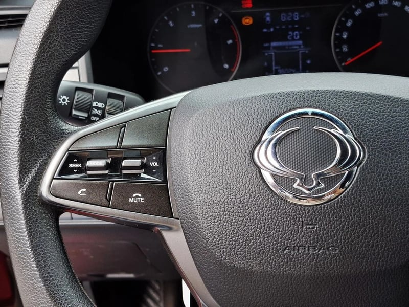 SsangYong MUSSO 2.2 2021 - Imagen 16 de 20