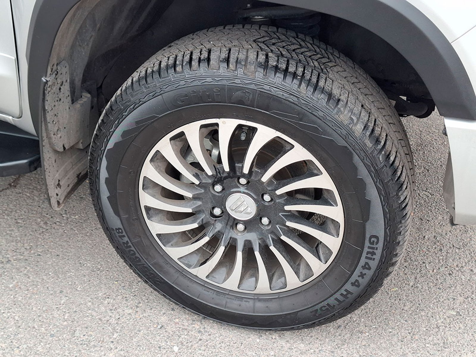 Foton G9 2.0 MT 4x2 2026 - Foto 5 de 20