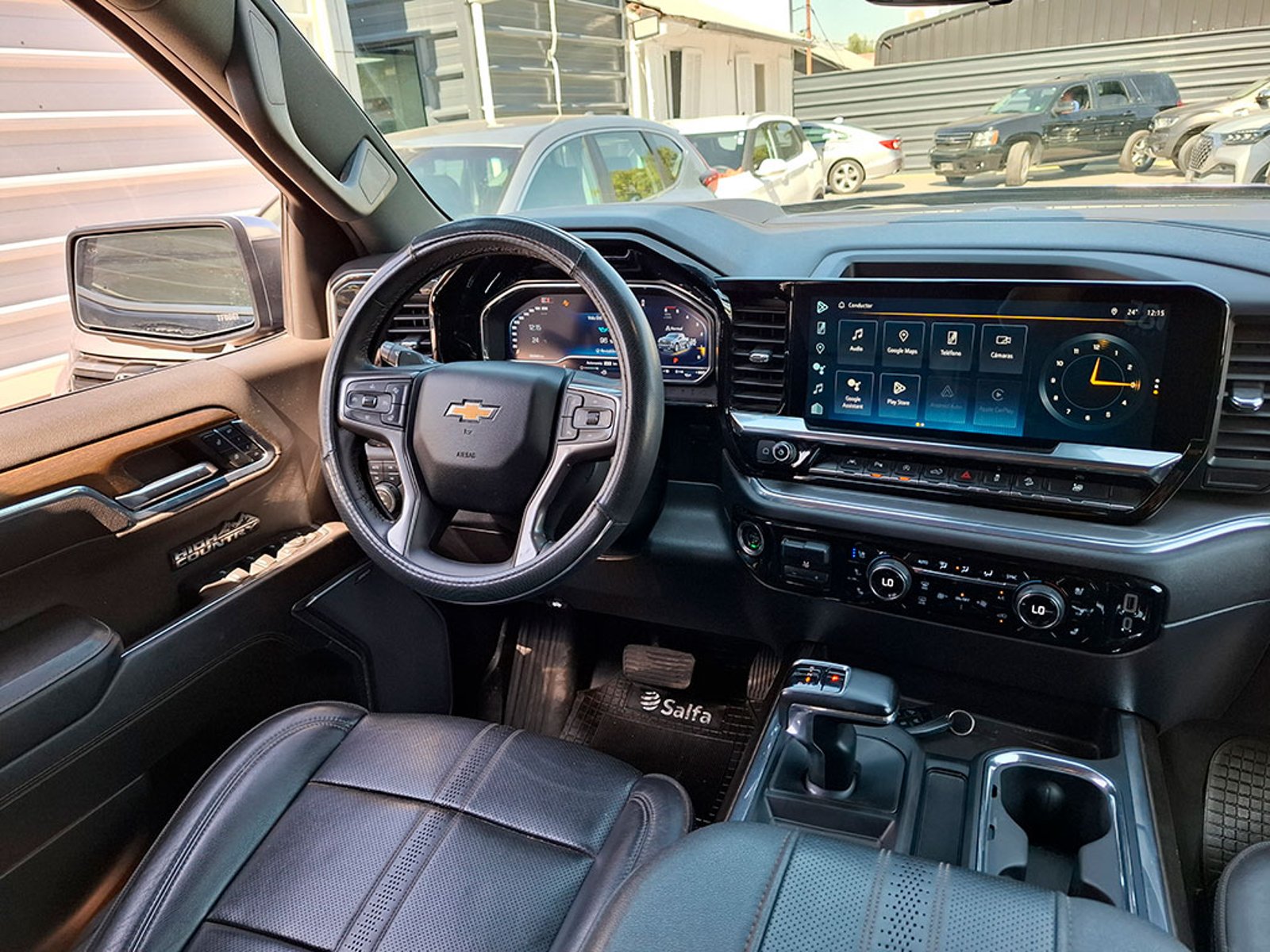 CHEVROLET SILVERADO 4X4 3.0L AUT 2024 - Imagen 12 de 20