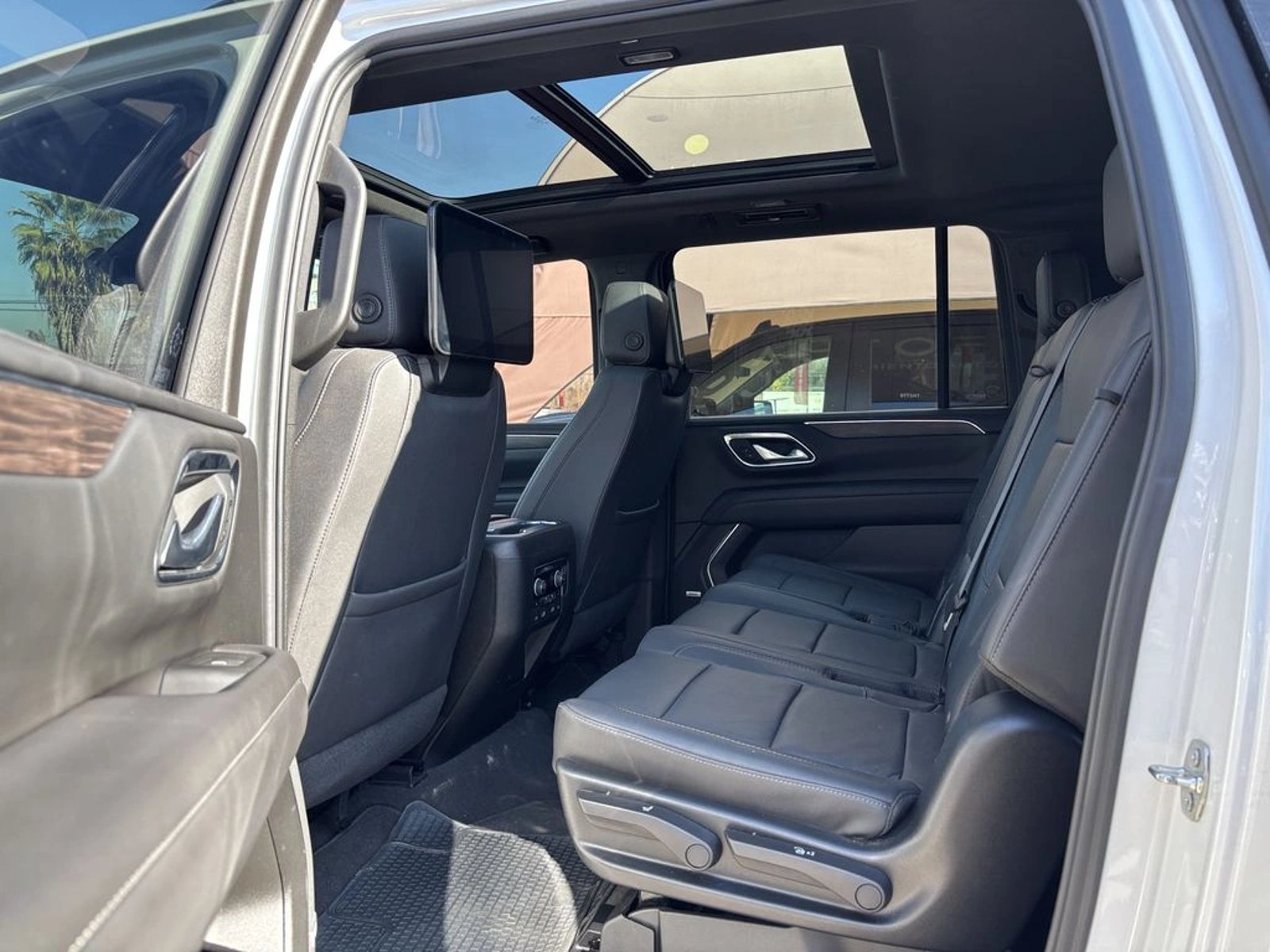 CHEVROLET SUBURBAN 5.3 Z71 AT 4X4 2024 - Imagen 14 de 20
