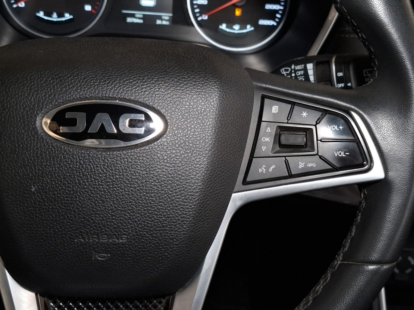 JAC JS8 1.5 LUXURY SE 2025 - Imagen 15 de 20
