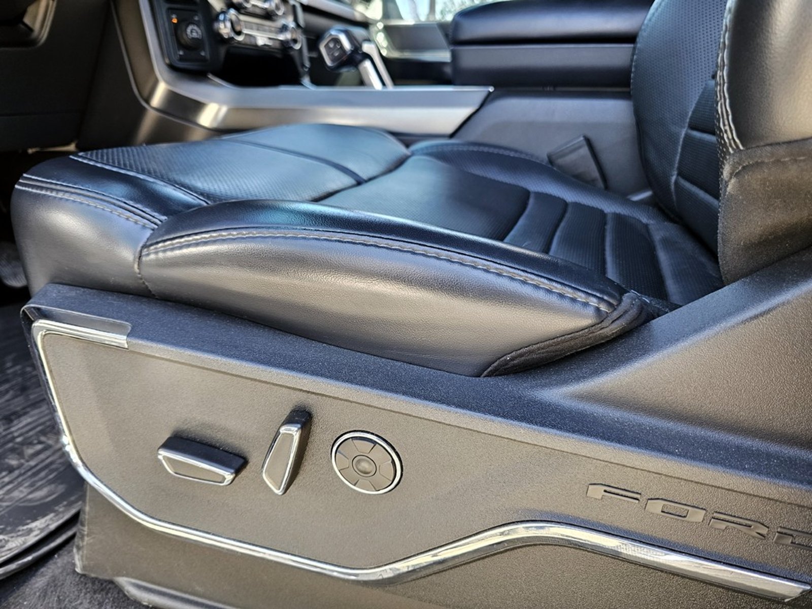 FORD F-150 PLATINUM 4X4 3.5 2025 - Imagen 16 de 20