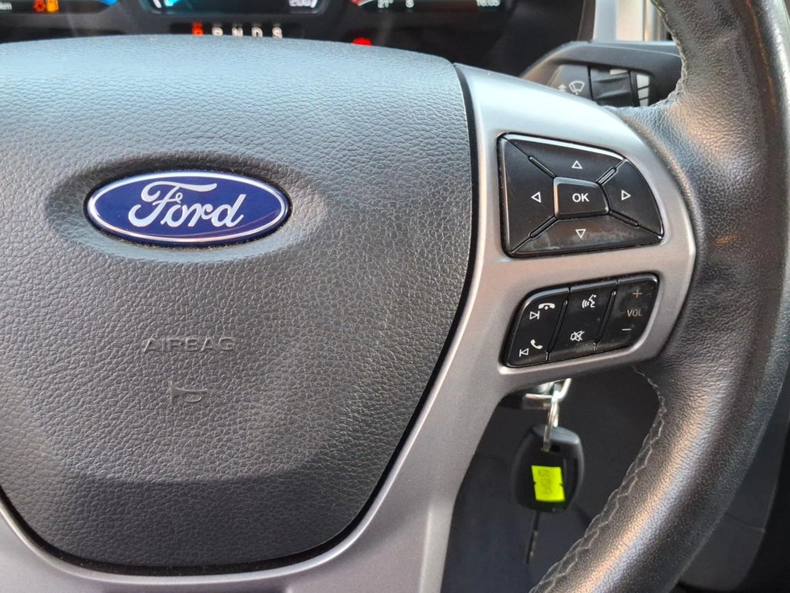 Ford RANGER 3.2 LTD 4X4 DIESEL DOB. CAB. AT 4P 2020 - Imagen 16 de 20