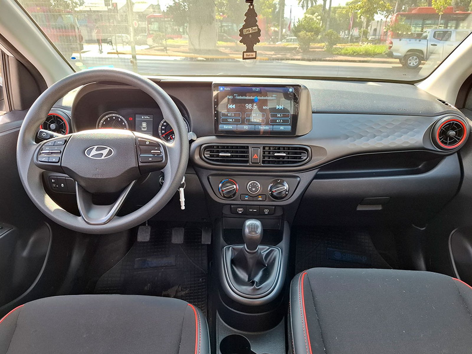 HYUNDAI GRAND I10 1.2 2025 - Imagen 10 de 20