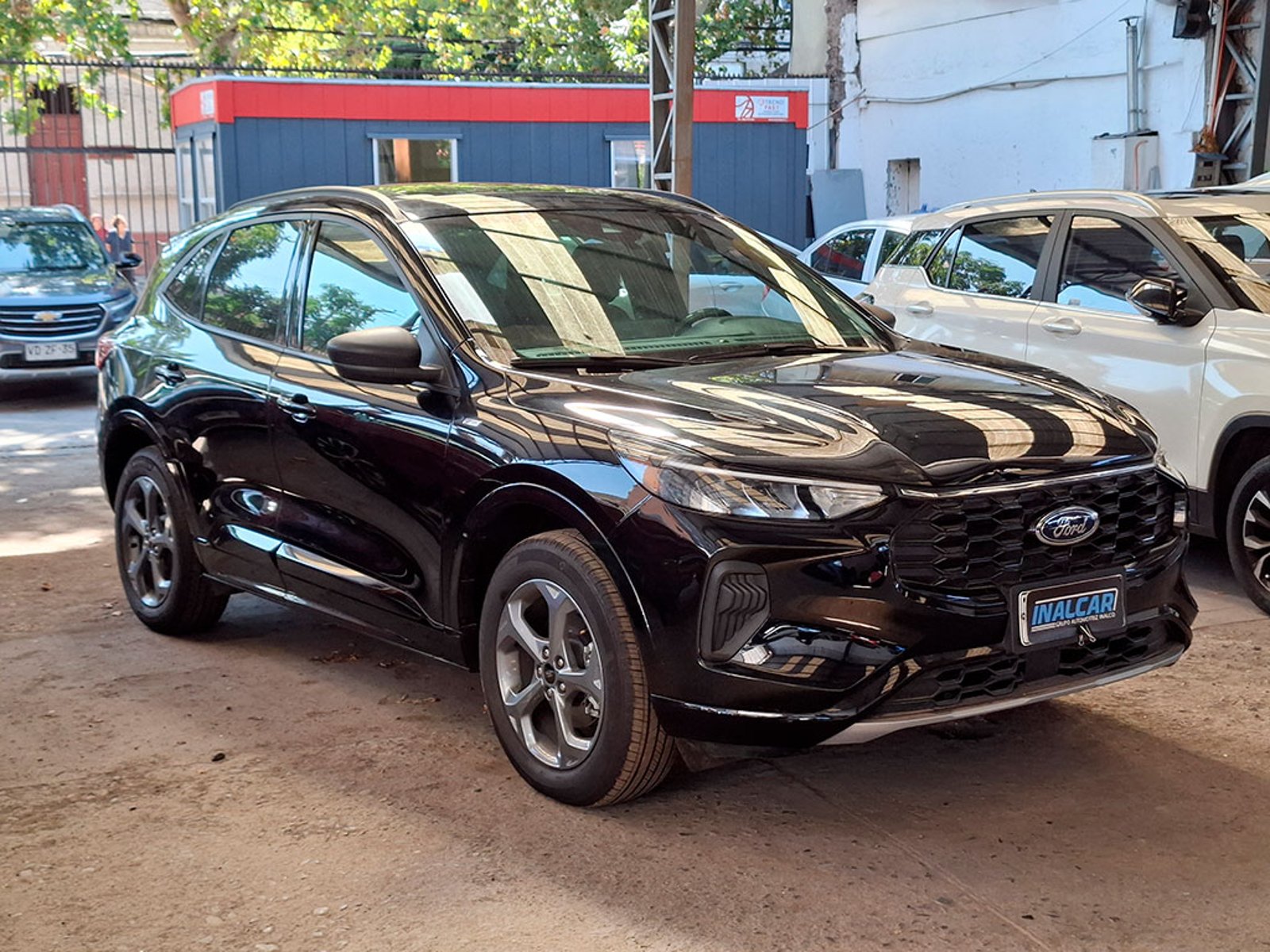 FORD ESCAPE 2.5 HEV 2025 - Imagen 3 de 20