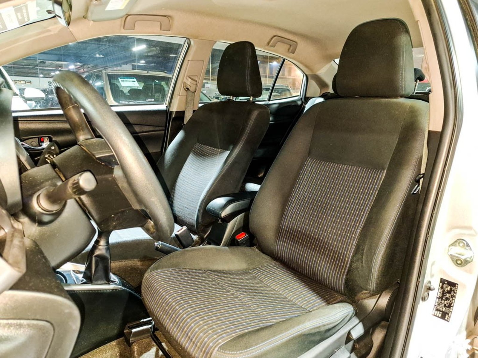 TOYOTA YARIS SEDAN OTTO 1.5 2021 - Imagen 12 de 14