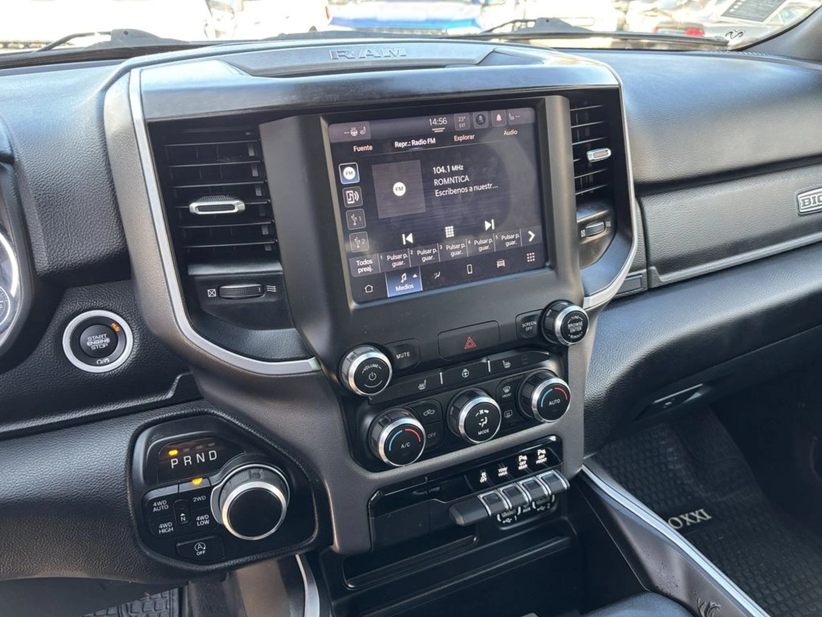 RAM 1500 3.6 BIG HORN 4X4 2023 - Imagen 15 de 20