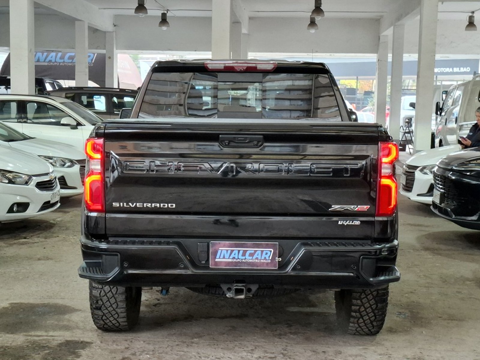 CHEVROLET SILVERADO 6.2 ZR2 2024 - Imagen 5 de 20