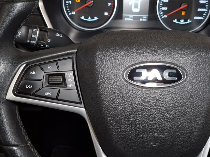 JAC JS8 1.5 LUXURY SE 2025 - Imagen 14 de 20