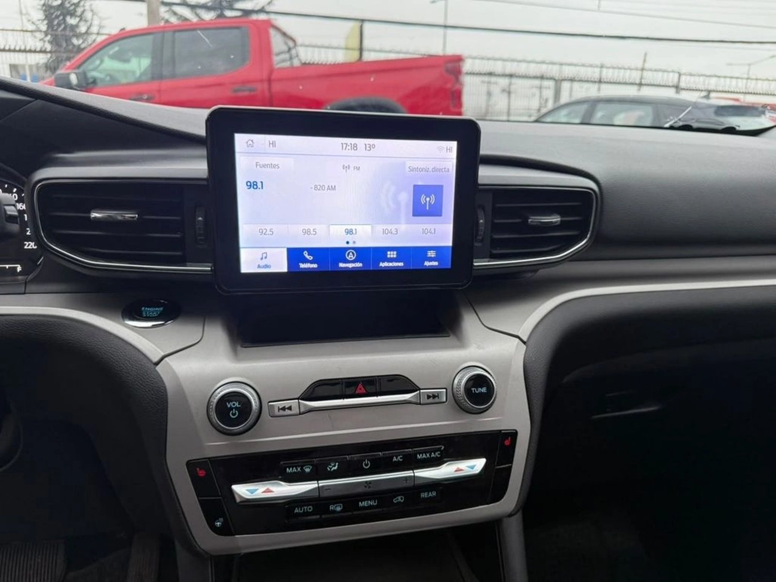 Ford EXPLORER XLT 2.3 2023 - Imagen 18 de 20