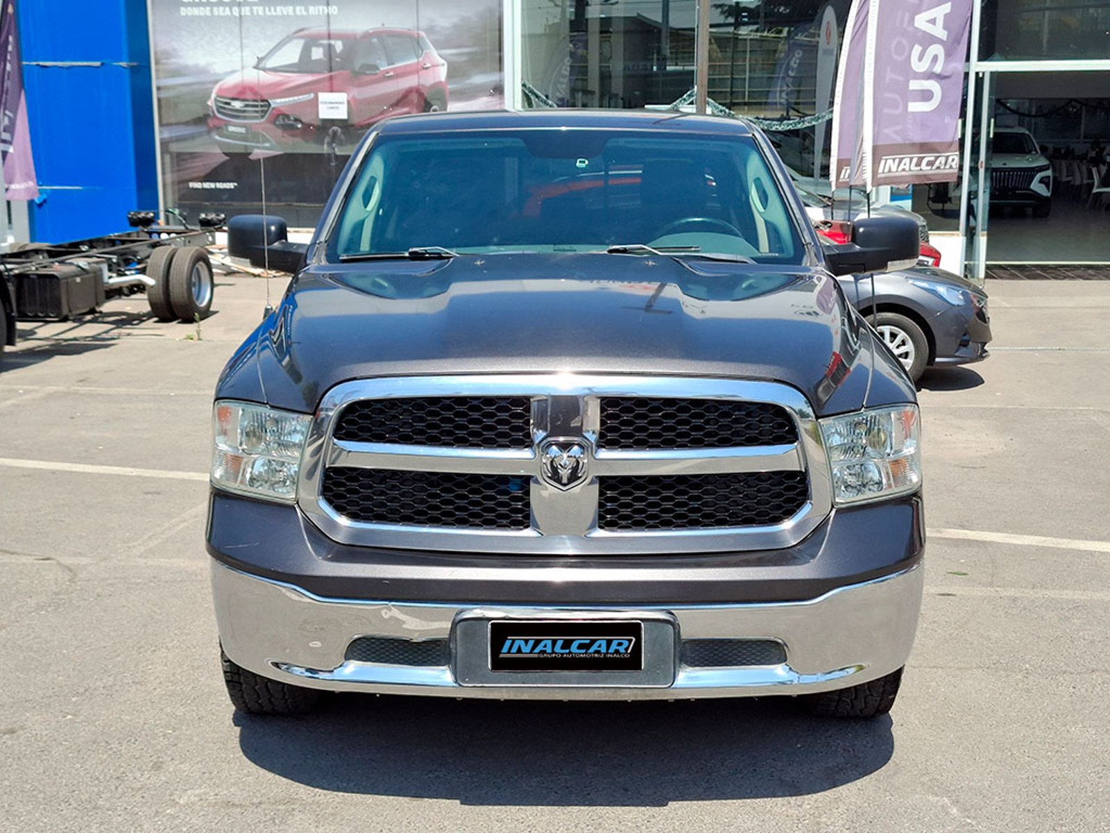 Dodge RAM 1500 3.6 LARAMIE 2017 - Foto 2 de 20