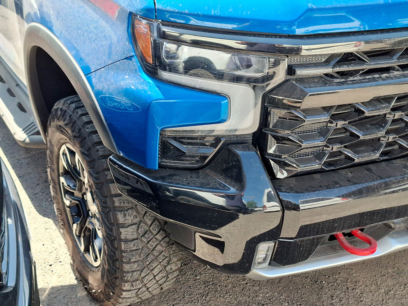 CHEVROLET SILVERADO 6.2 ZR2 4X4 2023 - Imagen 4 de 20