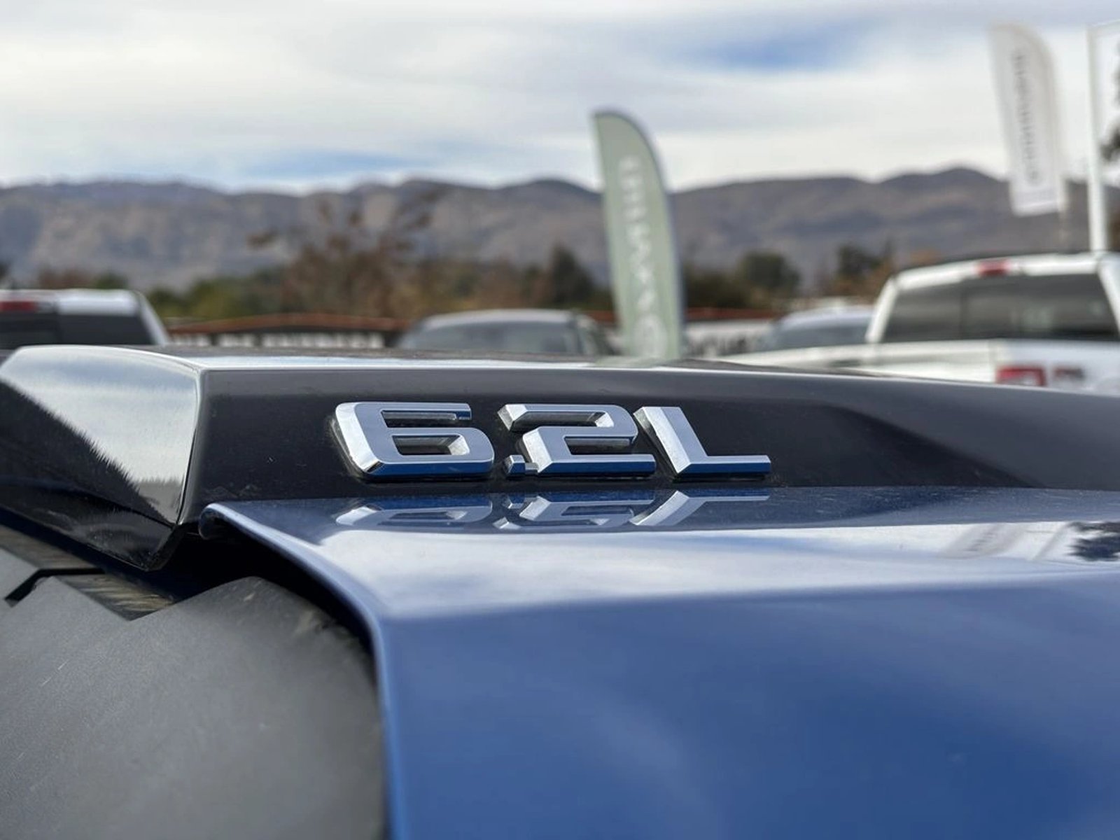 CHEVROLET SILVERADO 6.2 ZR2 4X4 AT 4P 2023 - Imagen 7 de 20