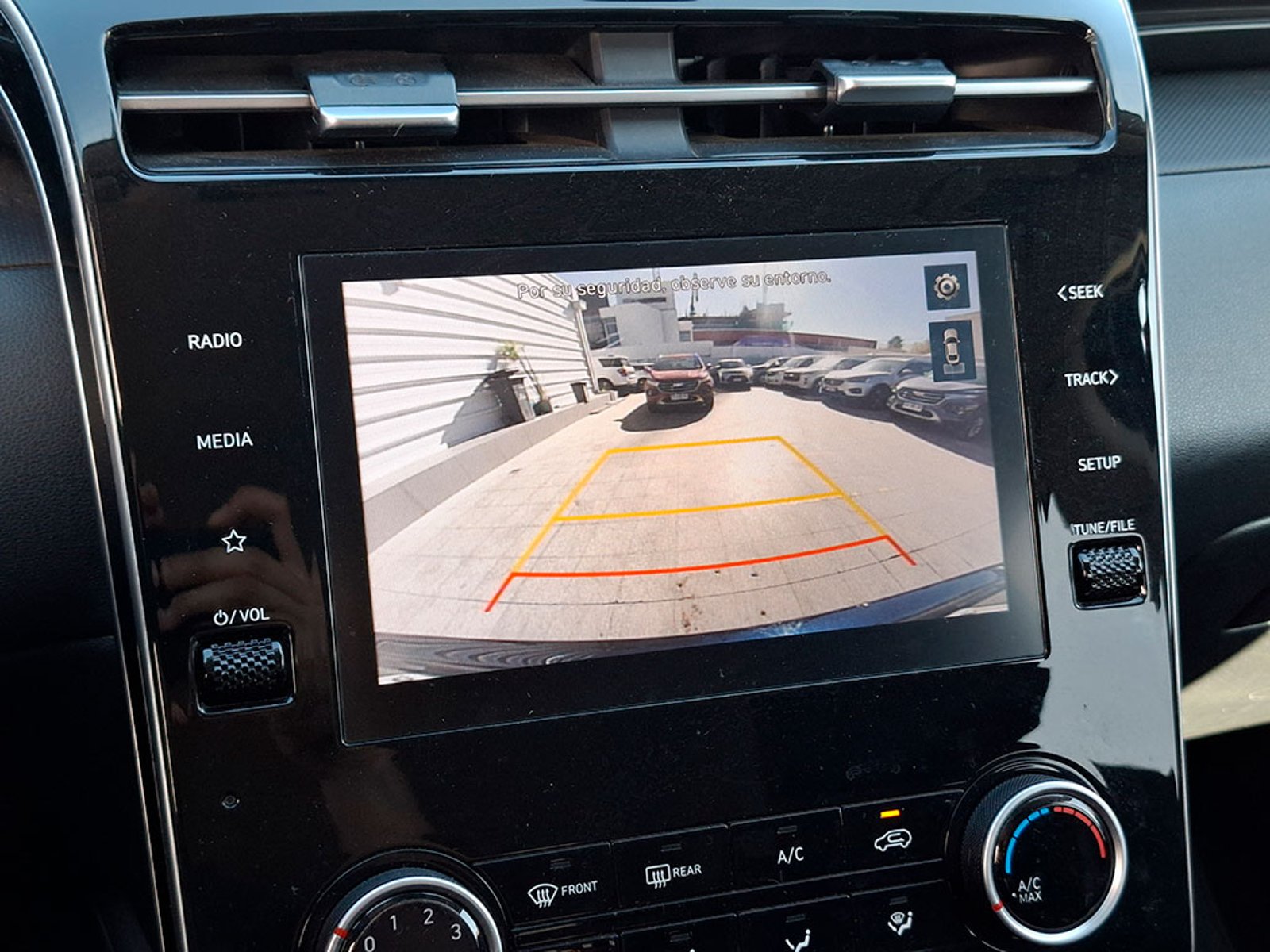 HYUNDAI TUCSON 2.0 NX4 PLUS 2023 - Imagen 17 de 20