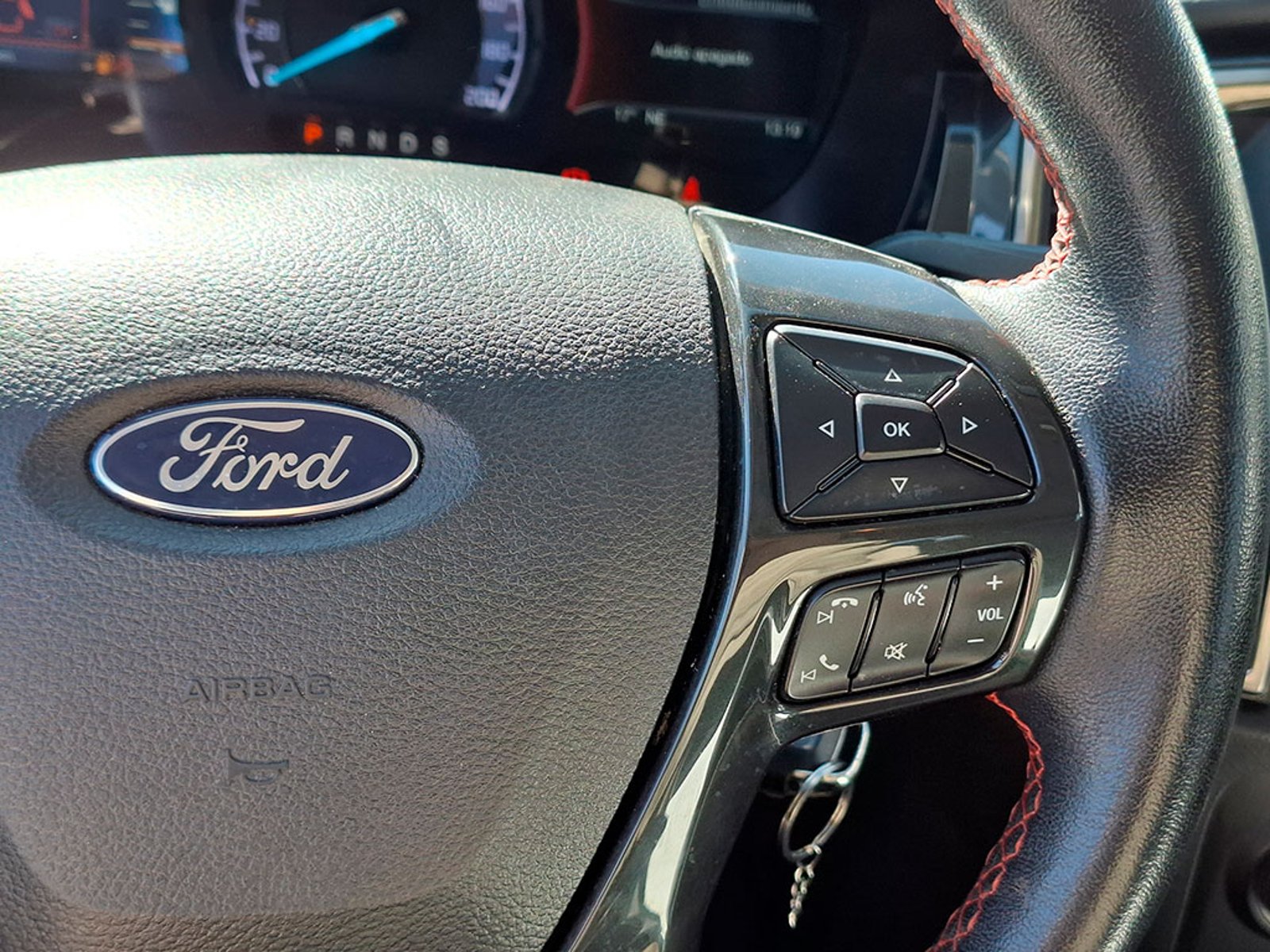 FORD RANGER 3.2 XL 2023 - Imagen 15 de 20