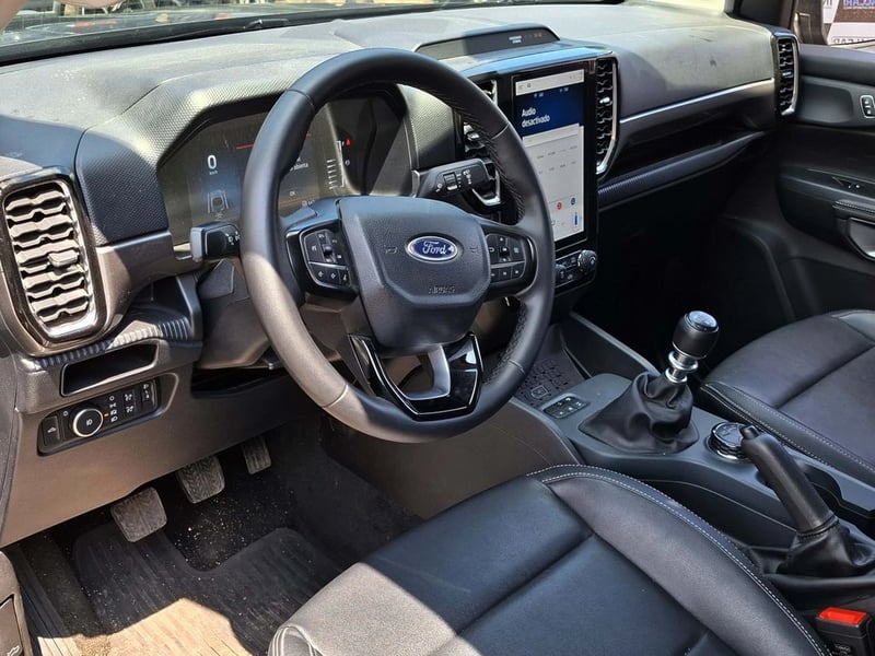 Ford RANGER XLT 4X4 2.0 2024 - Imagen 16 de 20