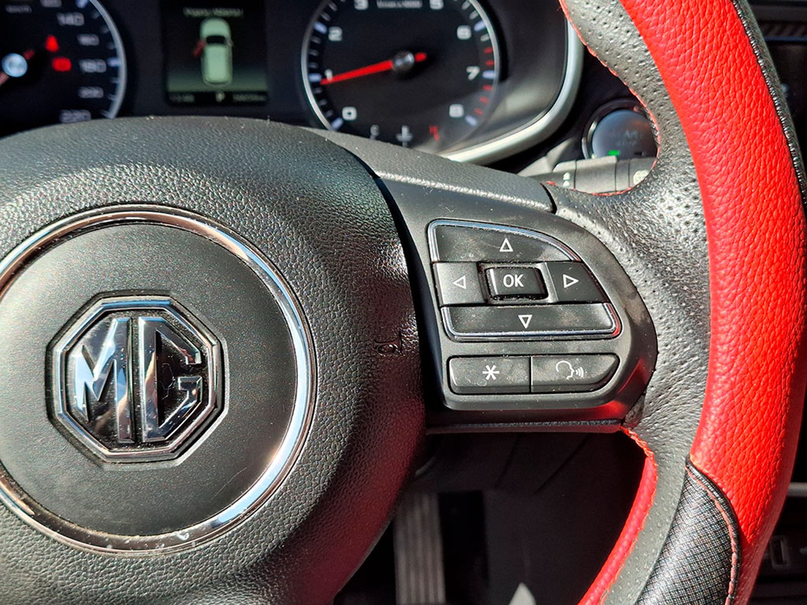 MG ZX 1.5 DLX 2023 - Imagen 15 de 20