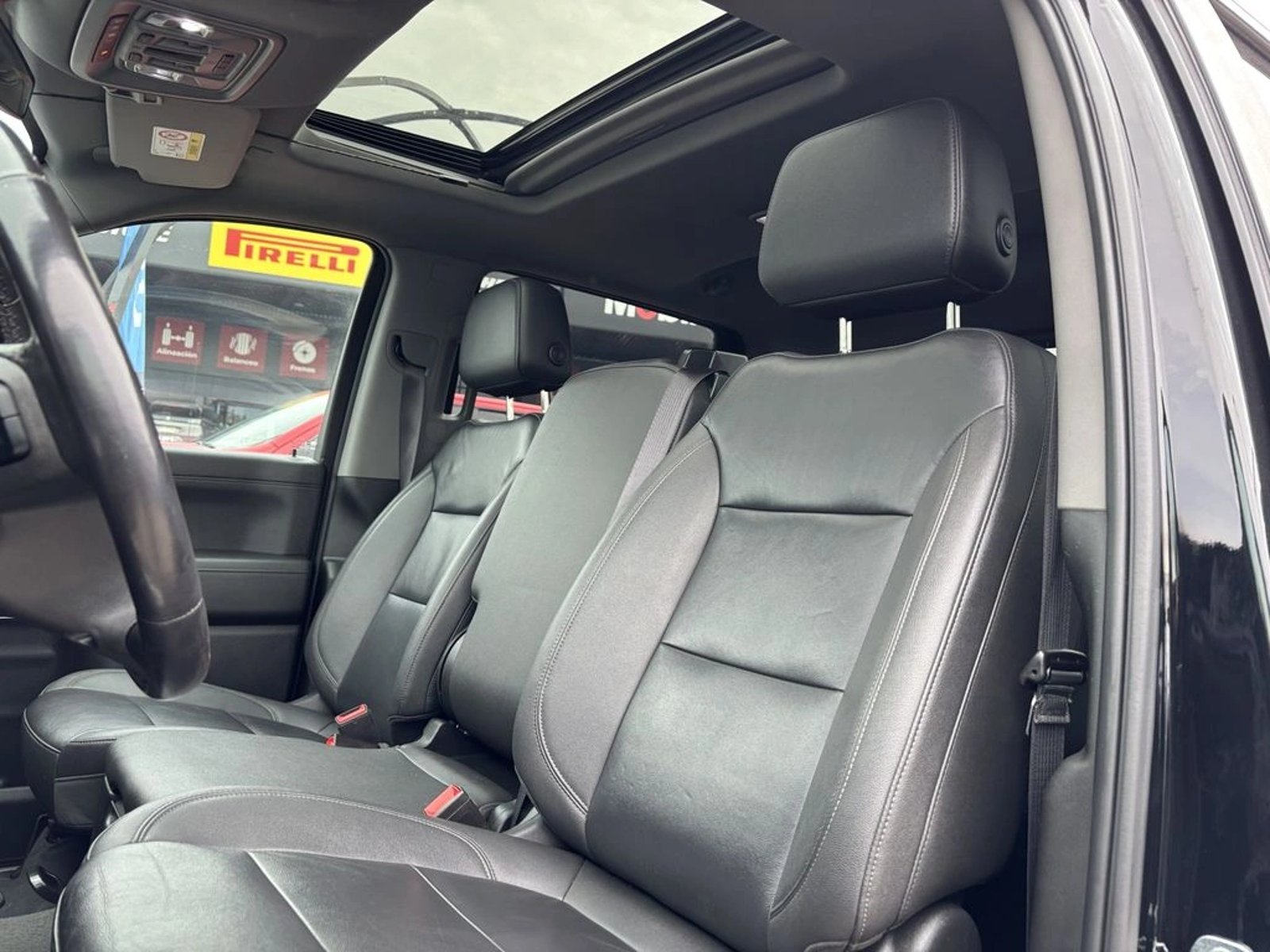 Chevrolet SILVERADO 5.3 LT TRAILBOSS Z71 4X4 AT 4P 2022 - Imagen 15 de 20