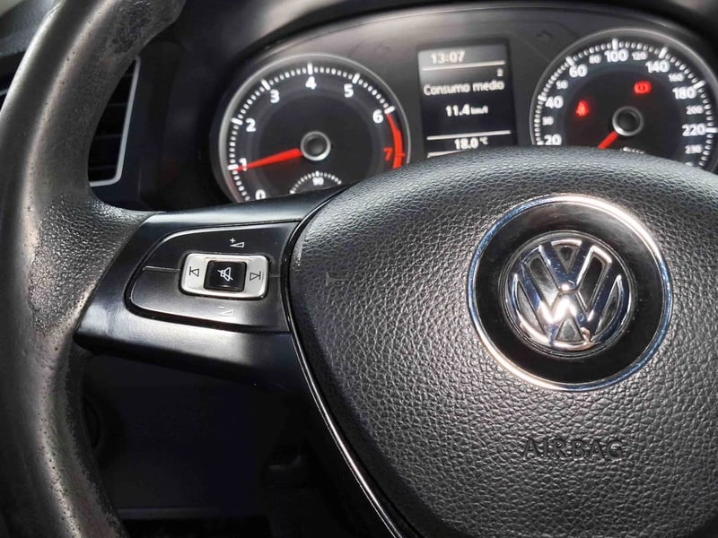 Volkswagen VOYAGE 1.6 2018 - Imagen 17 de 20
