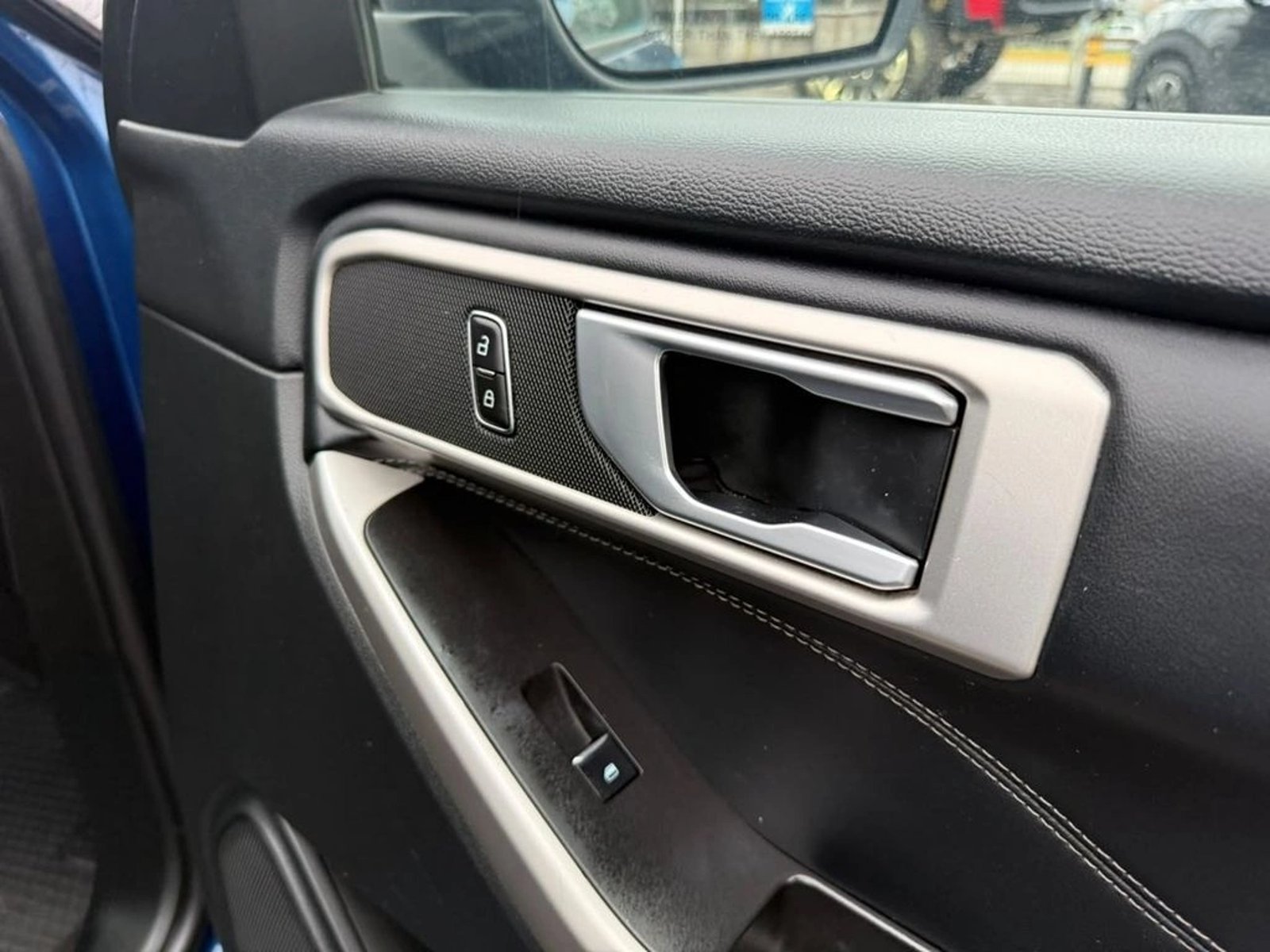 Ford EXPLORER XLT 2.3 2023 - Imagen 12 de 20