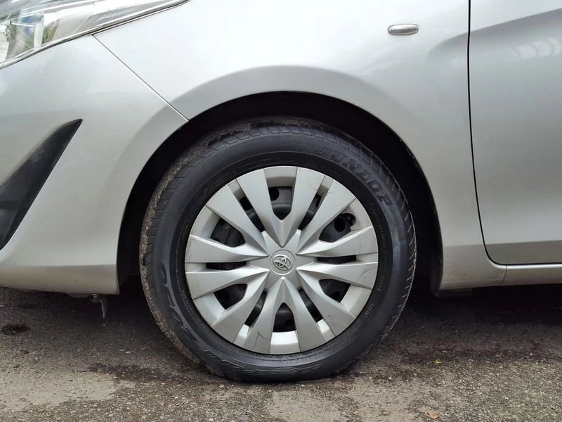 Toyota YARIS SEDAN 1.5 2021 - Imagen 6 de 20