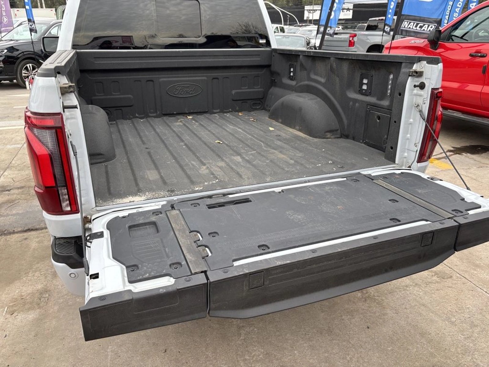 Ford F-150 LARIAT 2026 - Imagen 14 de 20