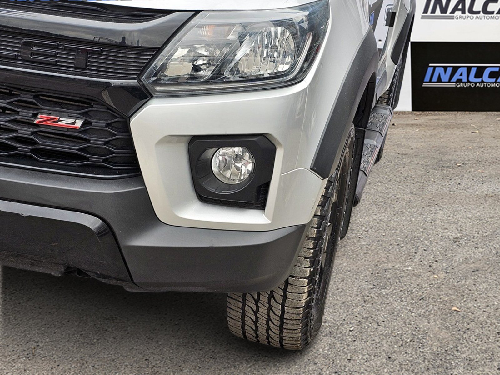 Chevrolet COLORADO 2.8 Z71 2023 - Imagen 10 de 20