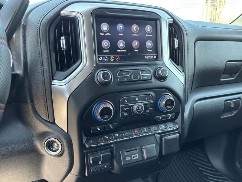 Chevrolet SILVERADO CC DCAB 4X4 5.3 AUT 2020 - Imagen 18 de 20
