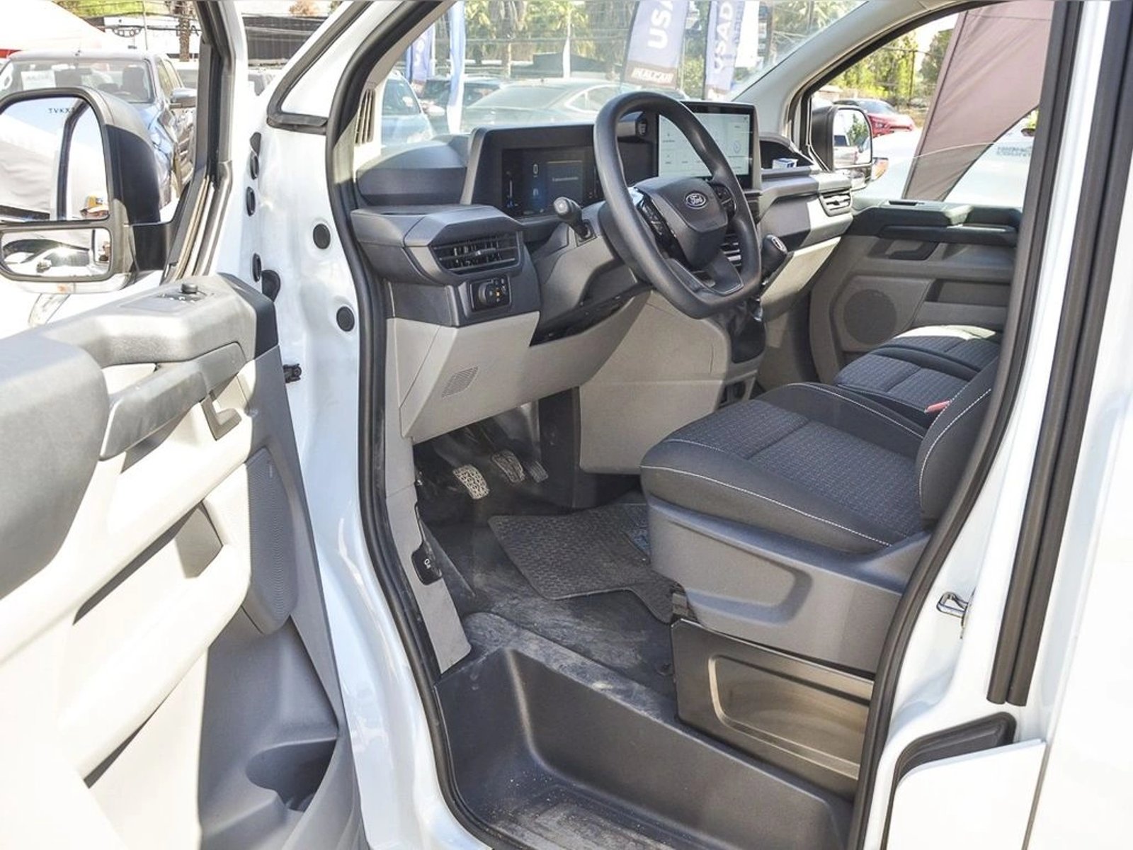 FORD TRANSIT 2.0 2025 - Imagen 11 de 19