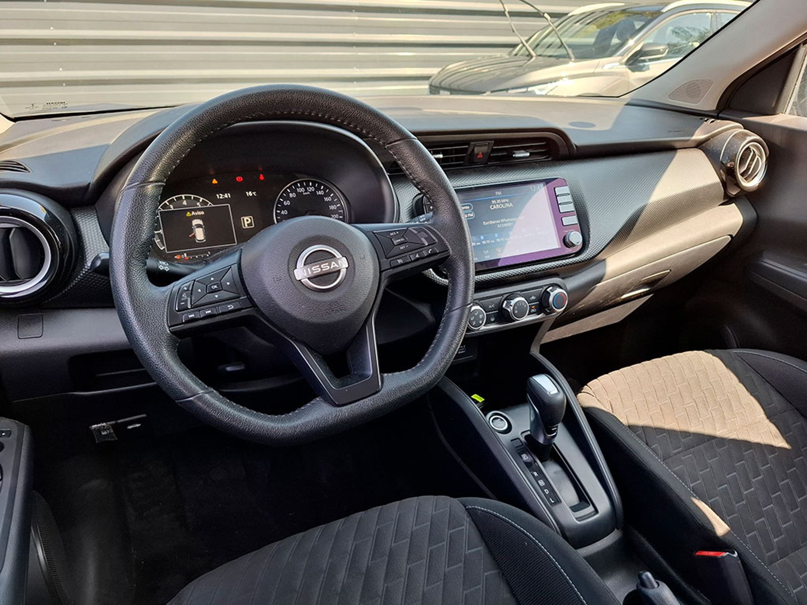 NISSAN KICKS 1.6 ADVANCE 2024 - Imagen 13 de 20
